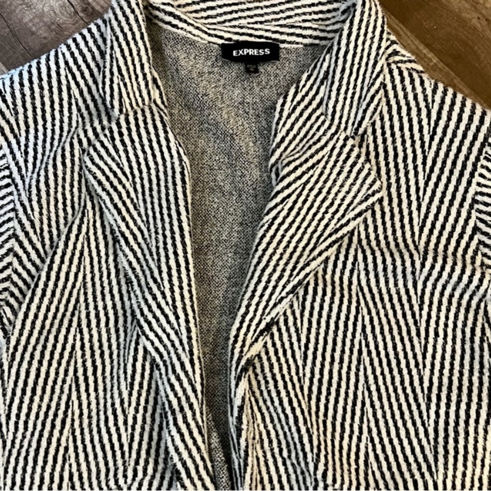 EUC • Striped Express Jacket 🖤🤍 - Picture 3 of 4